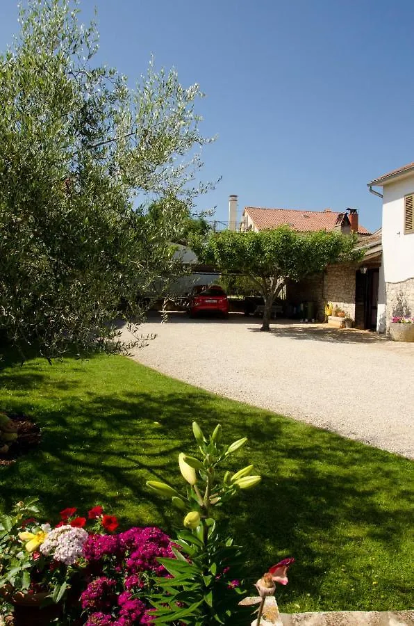 Apartments Percic Tar-Vabriga